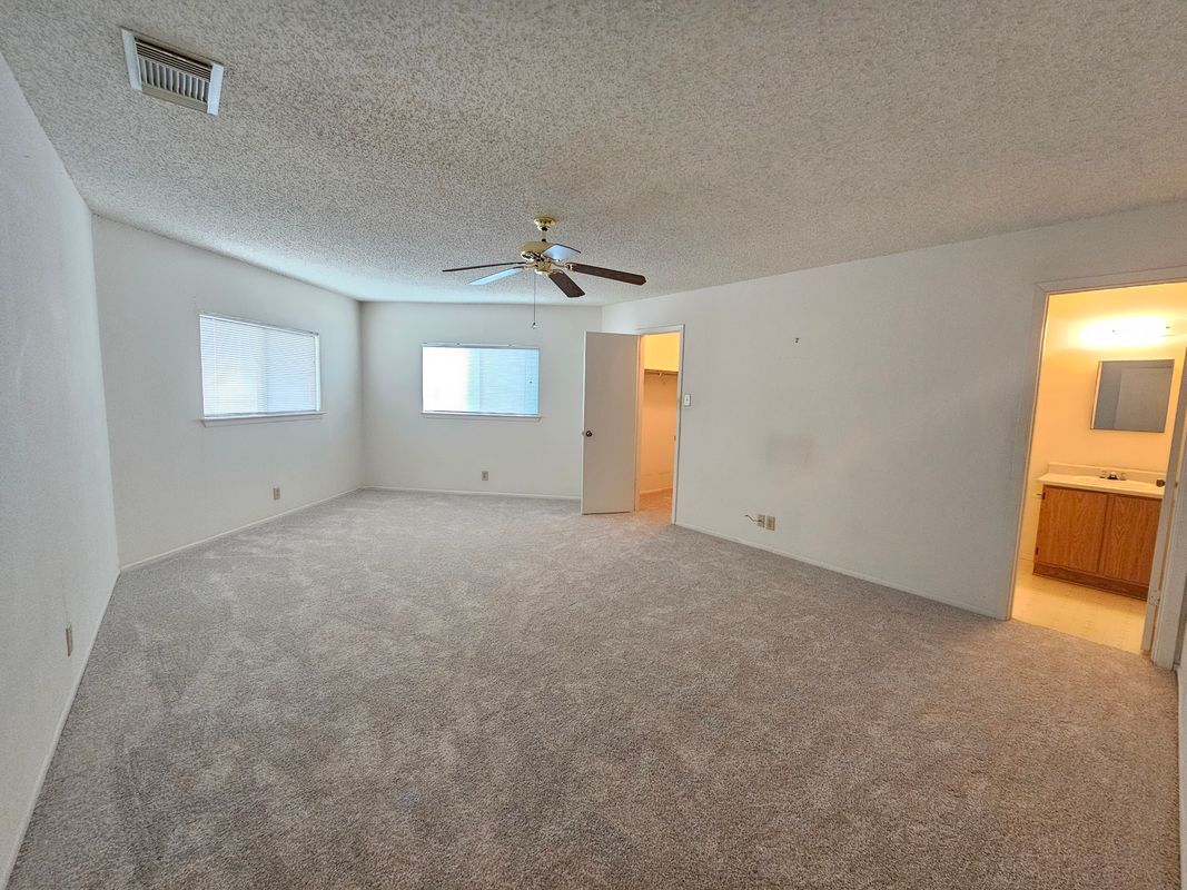 Building Photo - 11306 Gunlock