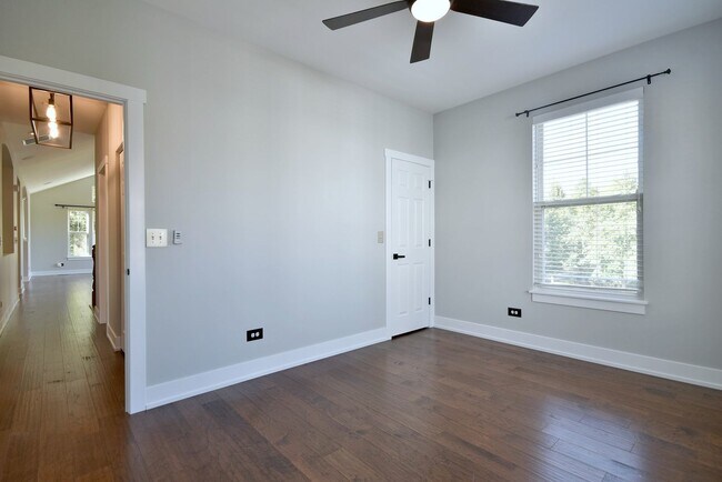 Building Photo - 982 Indigo Ct