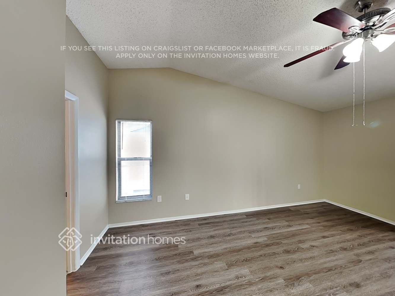 Building Photo - 2297 Cork Oak St E