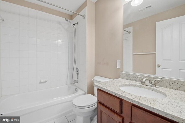 Building Photo - 1208 Corolla Ct