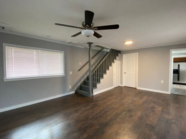 Building Photo - 2 bedroom in West Tulsa!!