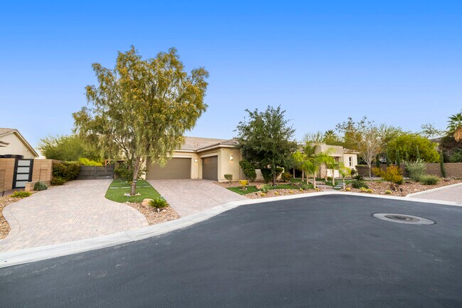 Building Photo - 8396 Sweetwater Creek Way