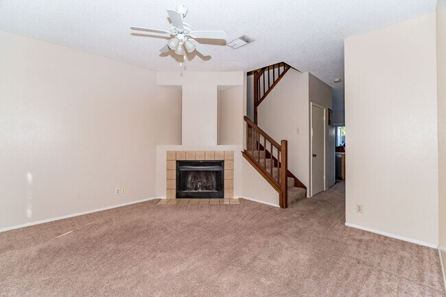 Building Photo - 12205 Magnolia Blossom St