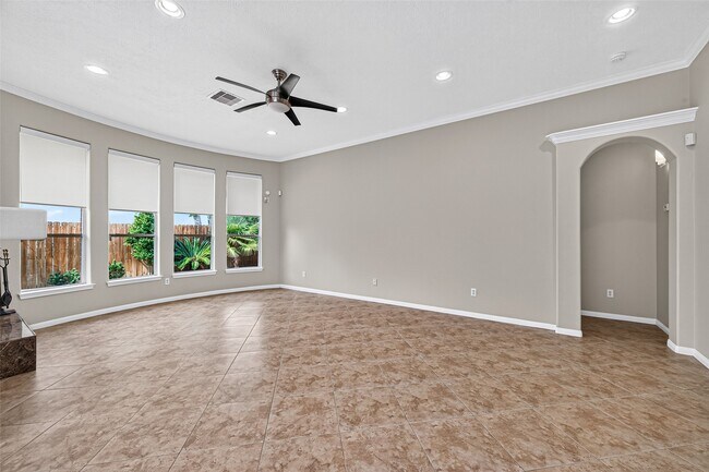 Building Photo - 1103 Parkhaven Ln