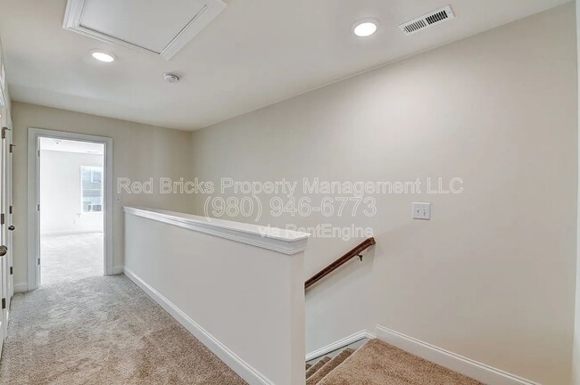 Building Photo - 4023 Black Ct