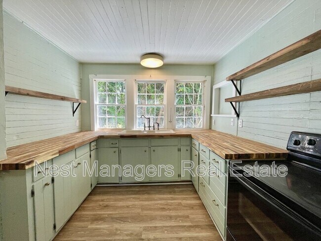 Building Photo - 146 Brewster Hussey Ln