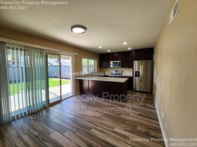 Building Photo - 3304 N Apollo Dr