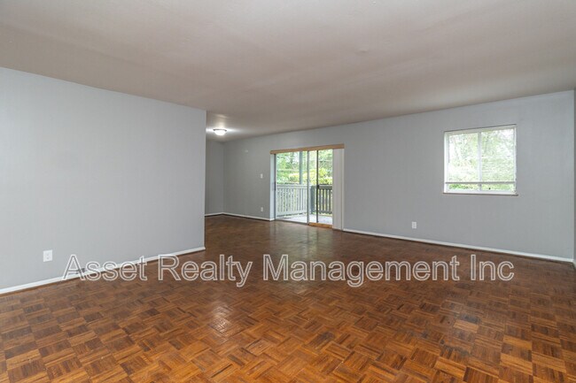 Building Photo - 3636 Taliluna Ave