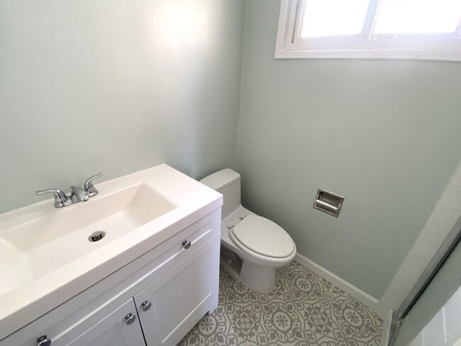 Building Photo - Charming Renovated 3-Bedroom Home in South San Pedro!