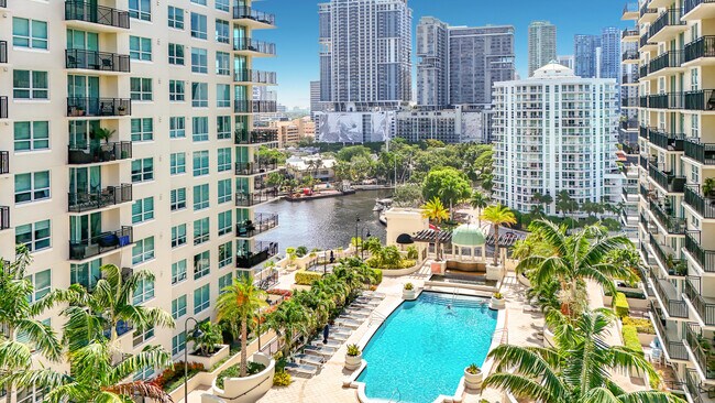 Building Photo - 610 W Las Olas Blvd