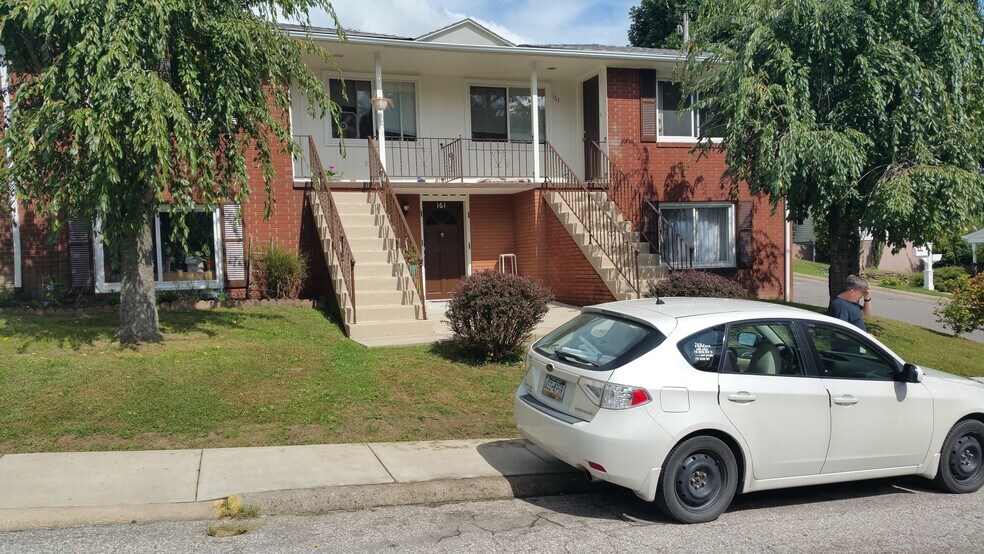 Building Photo - 163 Miron Ave