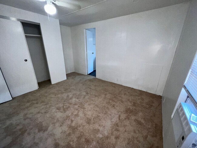 Building Photo - 1145 S Christiana Ave