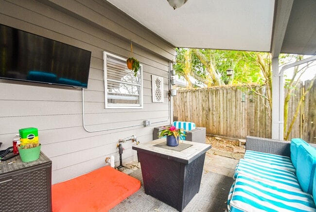 Building Photo - 3912 Childress St