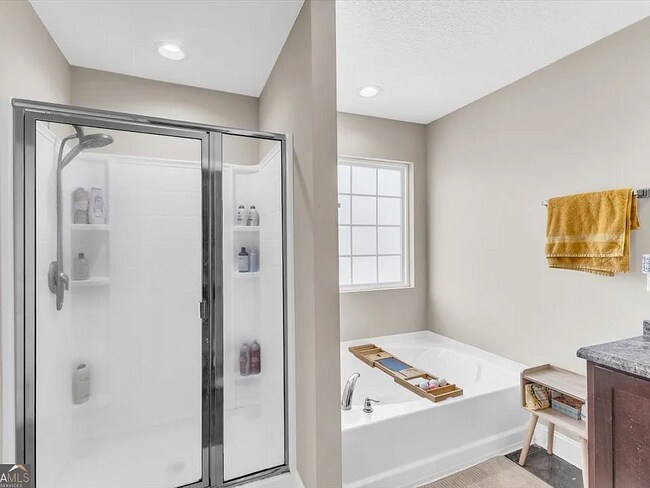 Building Photo - 732 Waterlily Ct