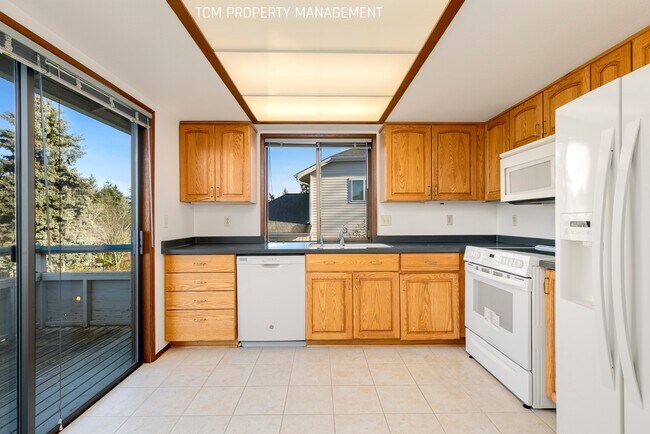 Building Photo - 15313 SE 43rd Pl