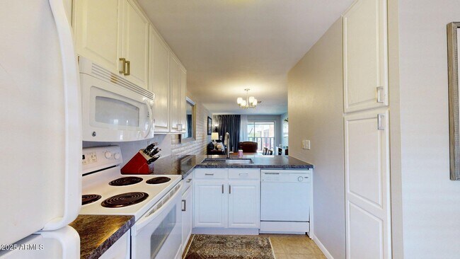 Building Photo - 4354 N 82nd St