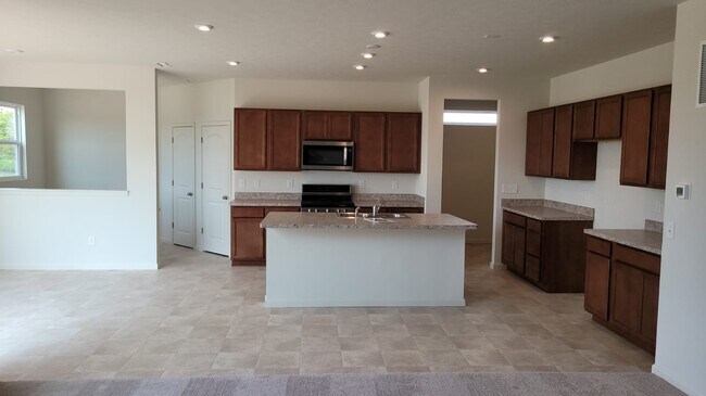 Building Photo - 13056 Hartswood Dr