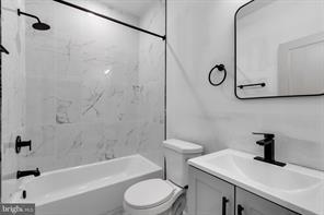 Building Photo - 3962 Parrish St