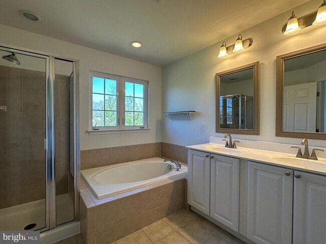 Building Photo - 25274 Gothic Square