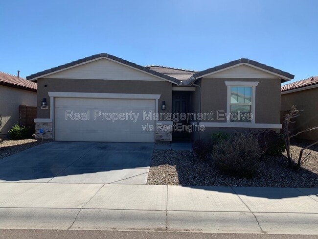 Building Photo - 8721 W MacKenzie Dr