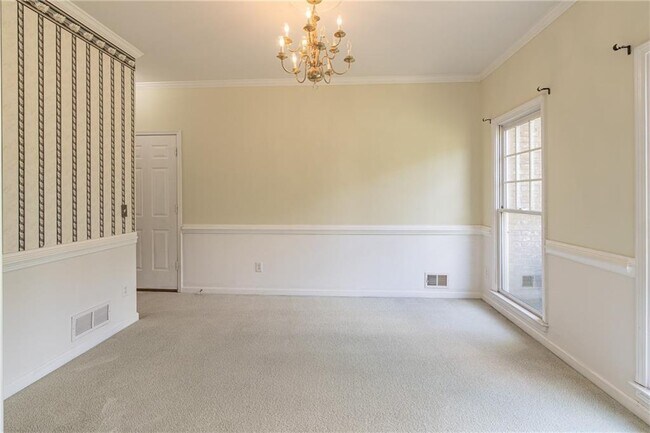 Building Photo - 5646 Nottingham Dr NW