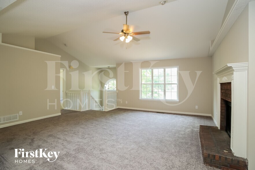 Building Photo - 703 Hearthstone Crossing