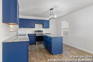 Building Photo - 203 Shadbush St