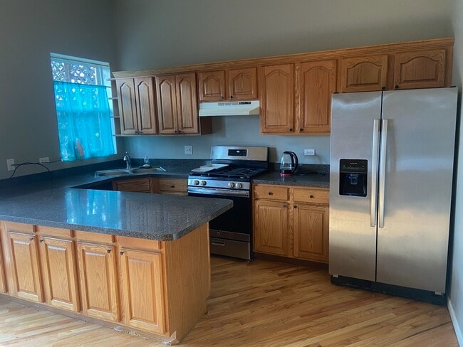 Building Photo - 4204 S Drexel Blvd