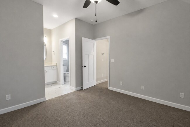 Building Photo - 1429 Village Lp