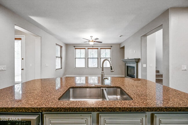 Building Photo - 15340 W Dahlia Dr