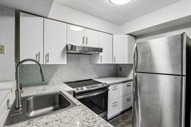 Building Photo - 14122 Lauren Ln