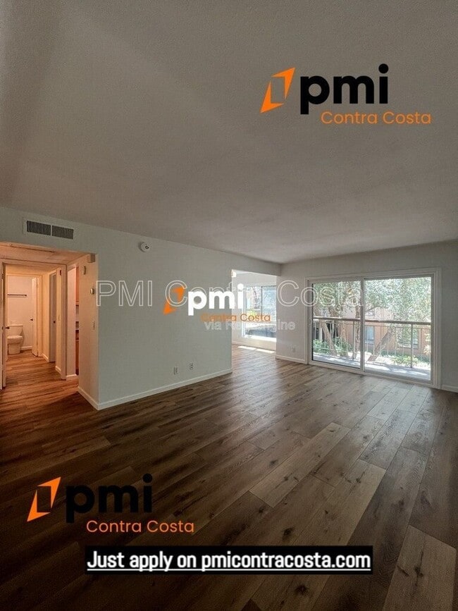 Building Photo - 470 N Civic Dr