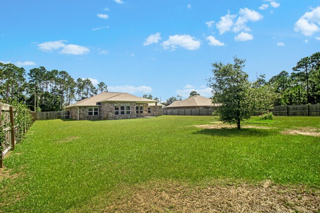 Building Photo - 8748 Estrada St