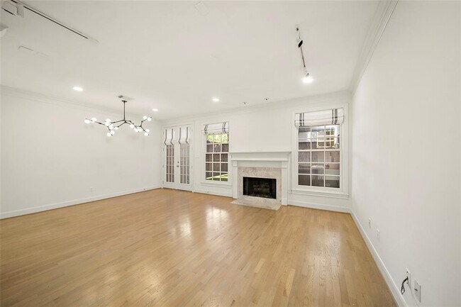 Building Photo - 2014 McDuffie St
