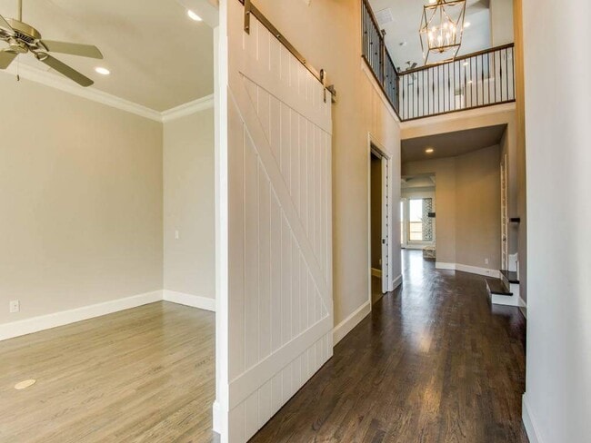 Building Photo - 1107 Sarah St