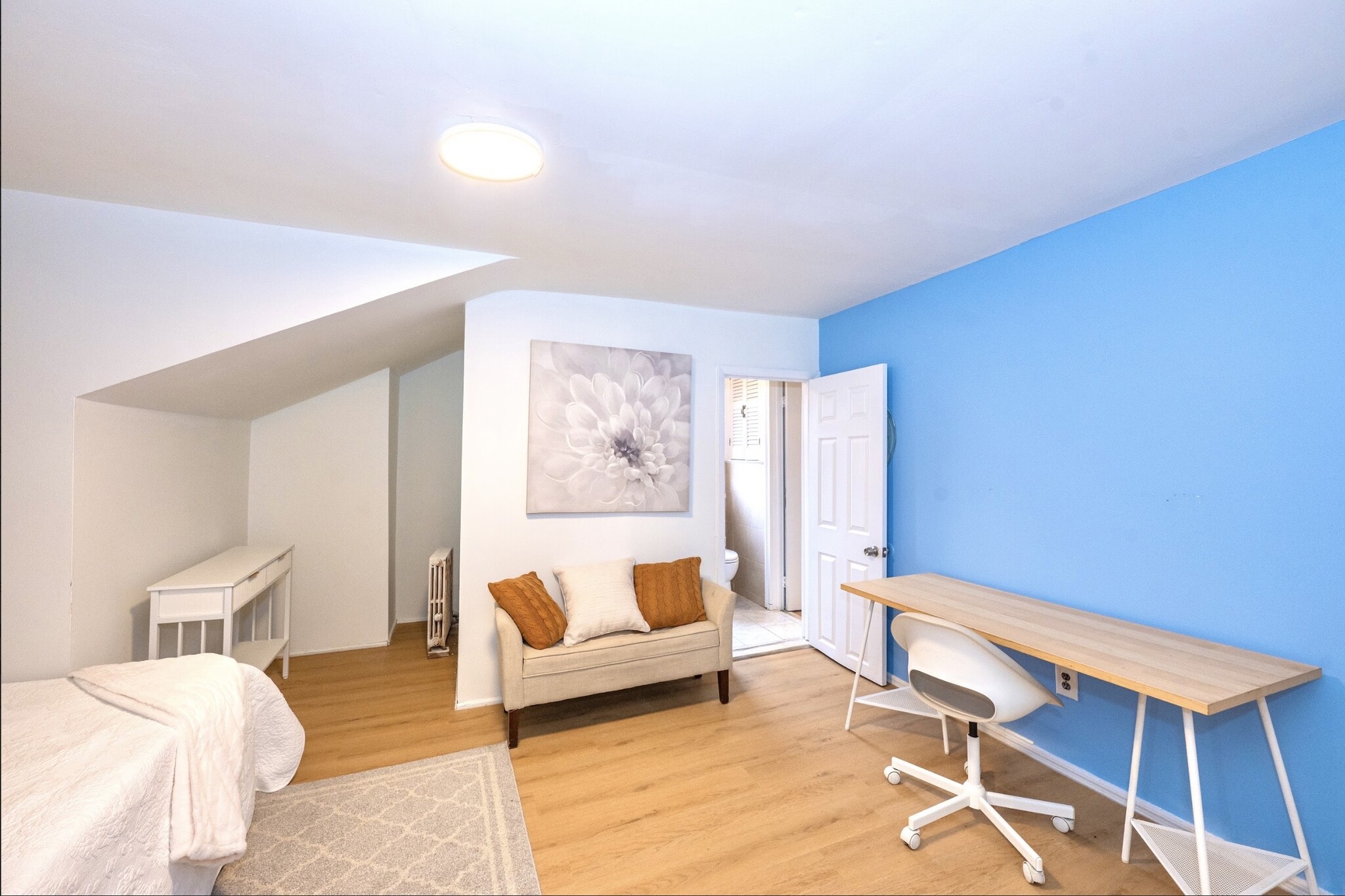 Building Photo - 45 Essex Ave