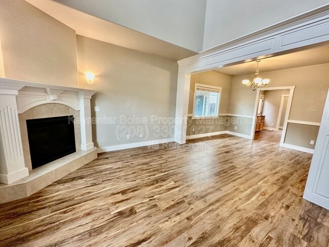 Building Photo - 2225 S Dorothy Ave