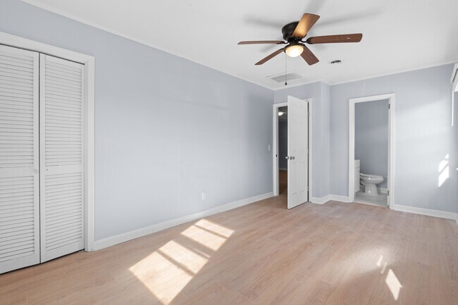 Building Photo - 409 Wilkes Rd