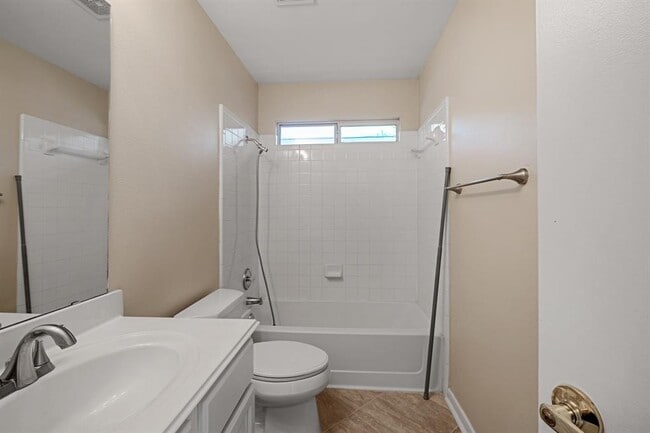 Building Photo - 7320 Muffin Dr