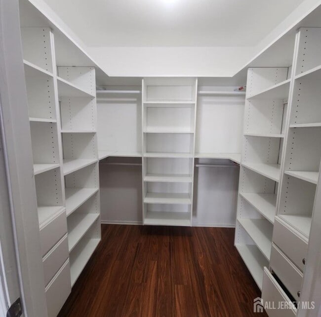 Building Photo - 1301 Plymouth Rd