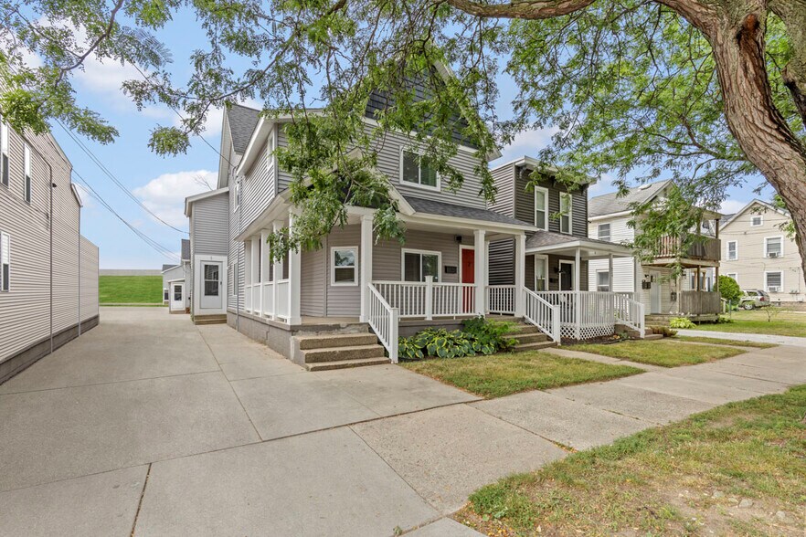 Building Photo - 618 4th St NW