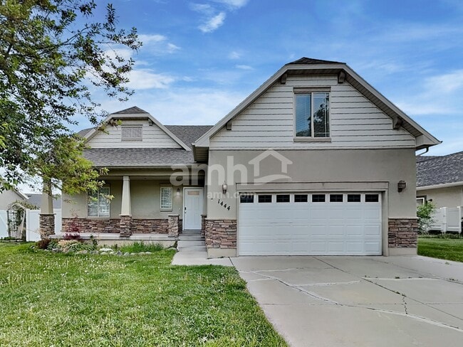 Building Photo - 1444 S 50 W