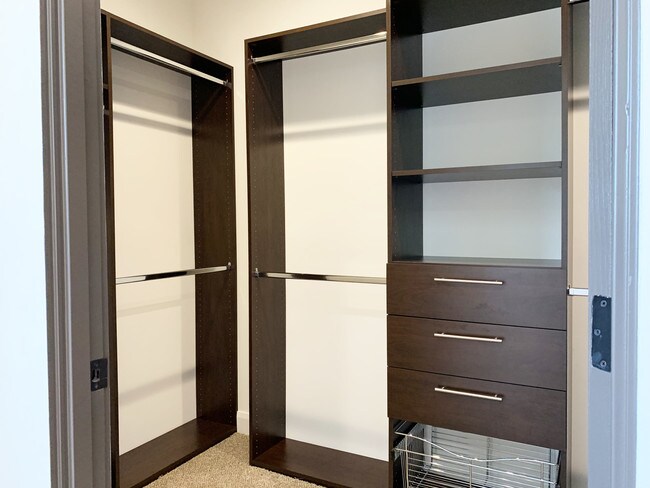 bedroom 2 closet - 859 S Lucerne Blvd