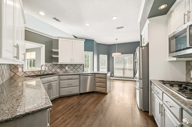 Building Photo - 1380 Meandro Ria Ln
