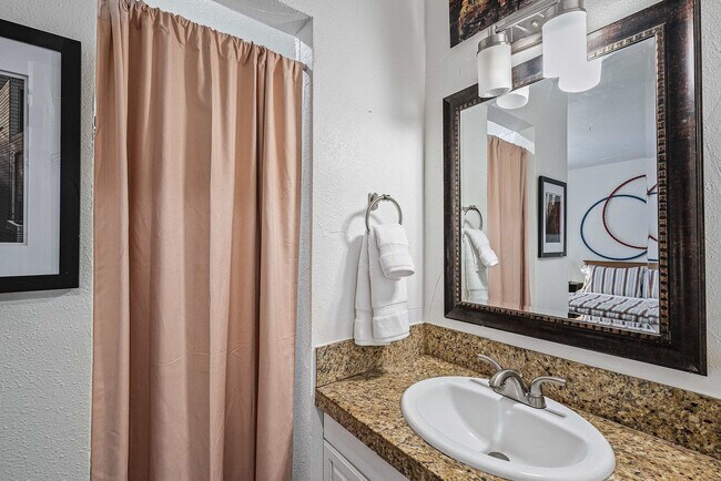 Building Photo - 3018 S 1st St