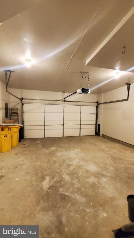 Building Photo - 2644 Didelphis Dr