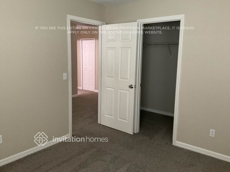 Building Photo - 1110 Bassano Way