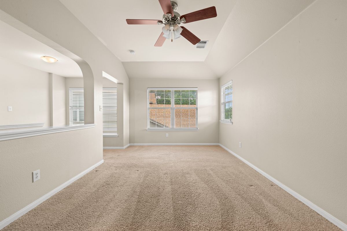 Building Photo - 5105 Hibiscus Valley Dr