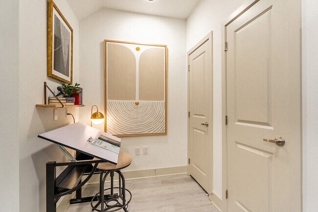Building Photo - Move-In Special! 8 Weeks Free + $500 Off
