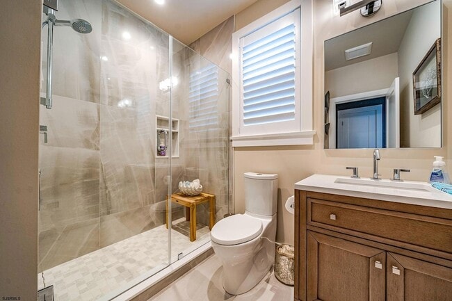 Building Photo - 108 S Martindale Ave